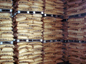 各種聚丙烯酰胺(PAM)